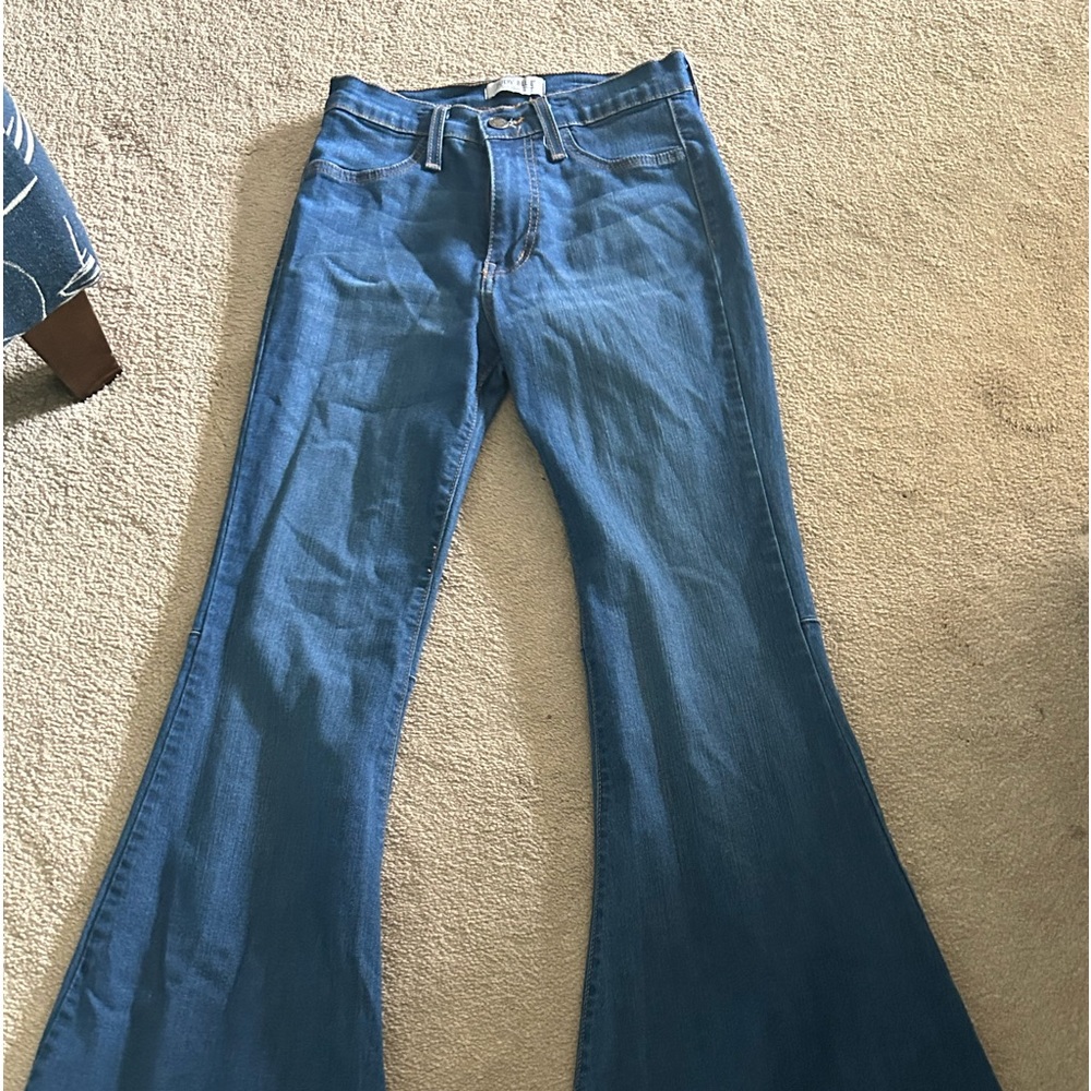 Judy Blue flares. Will fit size 0,1,2,3,4,5